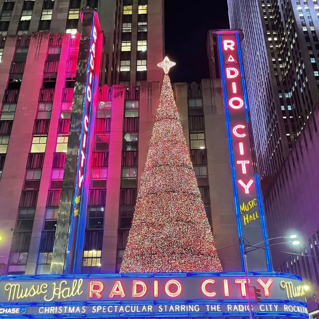 best place to spend christmas in usa